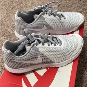 Nike - New - White & Gray Running Sneakers
